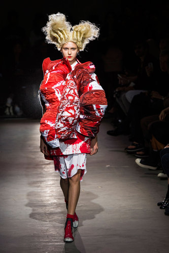 Comme des Garçons Spring/Summer 2015 - Catwalk Yourself