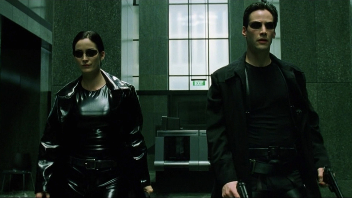 Neo (Keanu Reeves) and Trinity (Carrie-Anne Moss). Photo: Screengrab/The Matrix